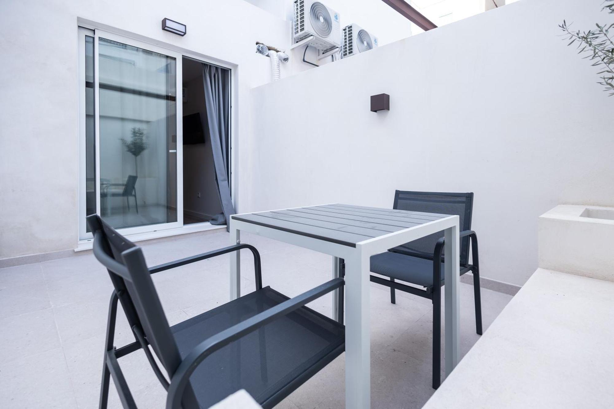 Yard Patraix By Concept Flats Hotell Valencia Exteriör bild